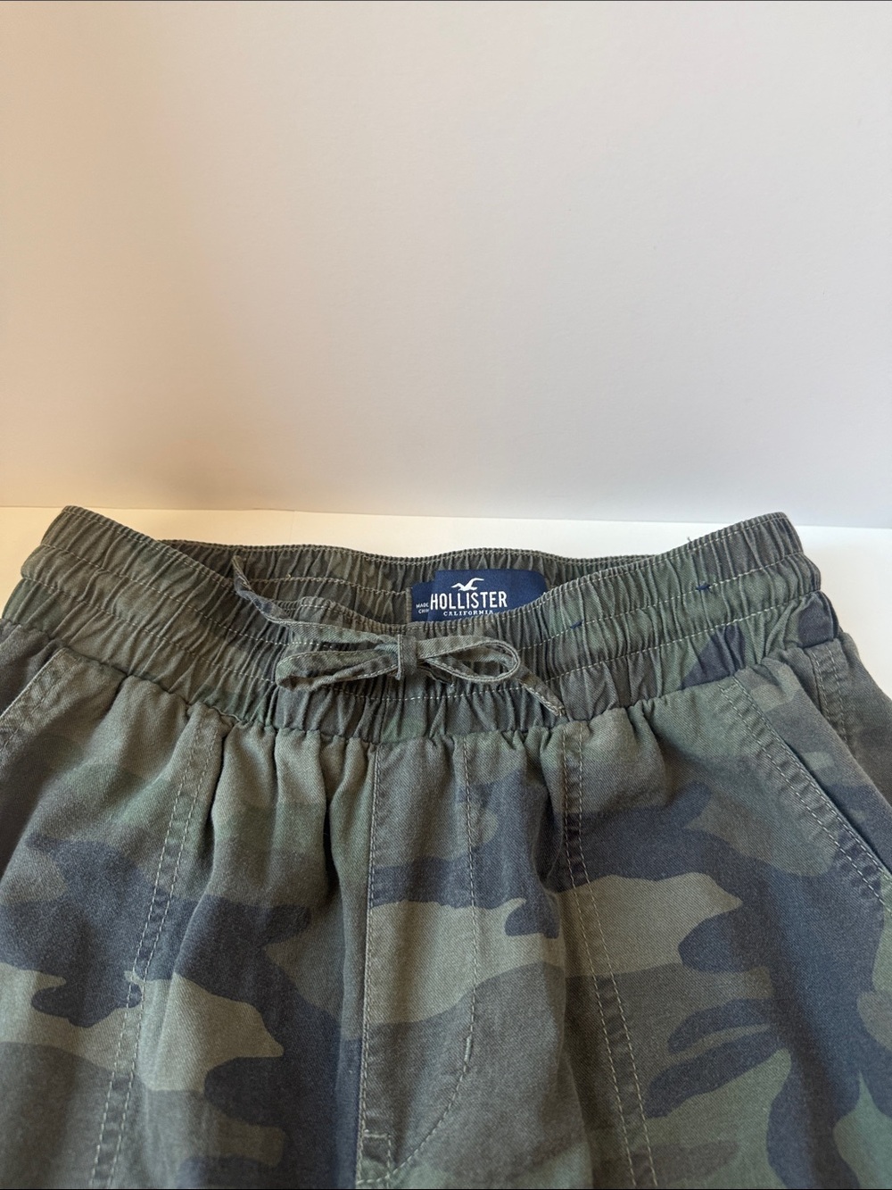 Hollister Camo Joggers Size Small High Rise Utility Pants Casual Athleisure - Picture 4 of 8